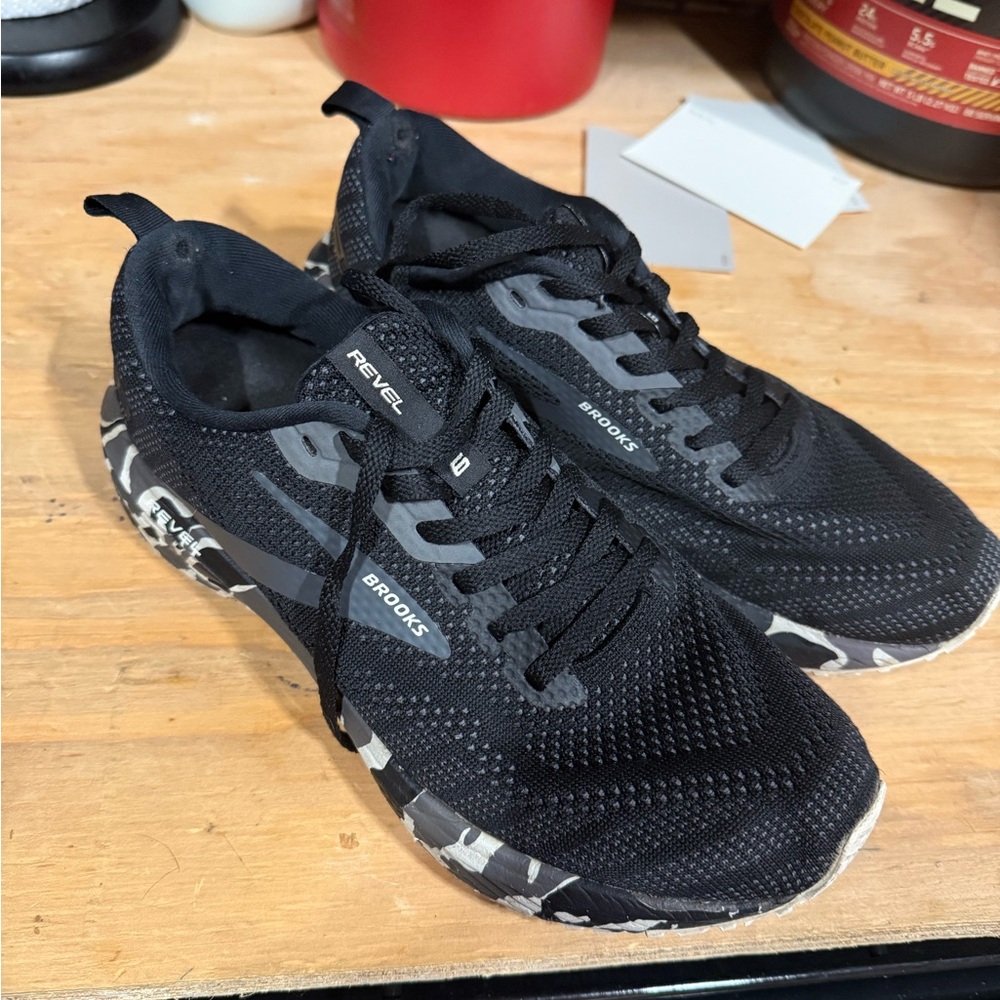 Brooks Black and Gray Running Shoes